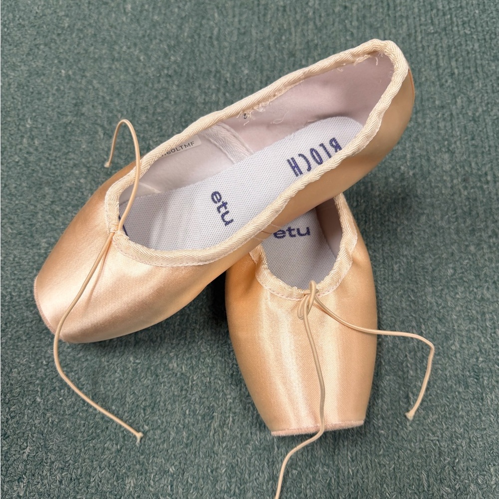 BLOCH ETU Pointe Shoes Pink Satin S1160LTMF